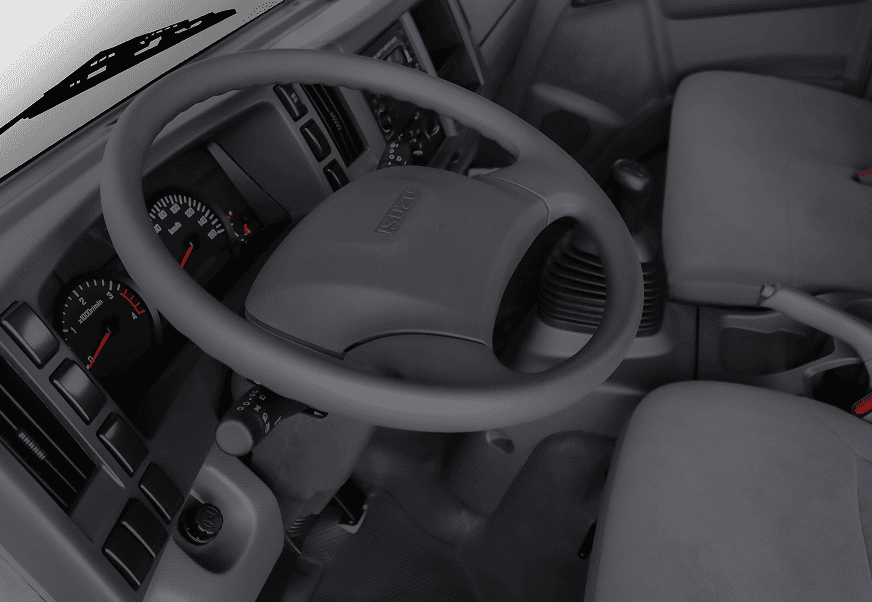 Isuzu-Truck-on-the-Road2